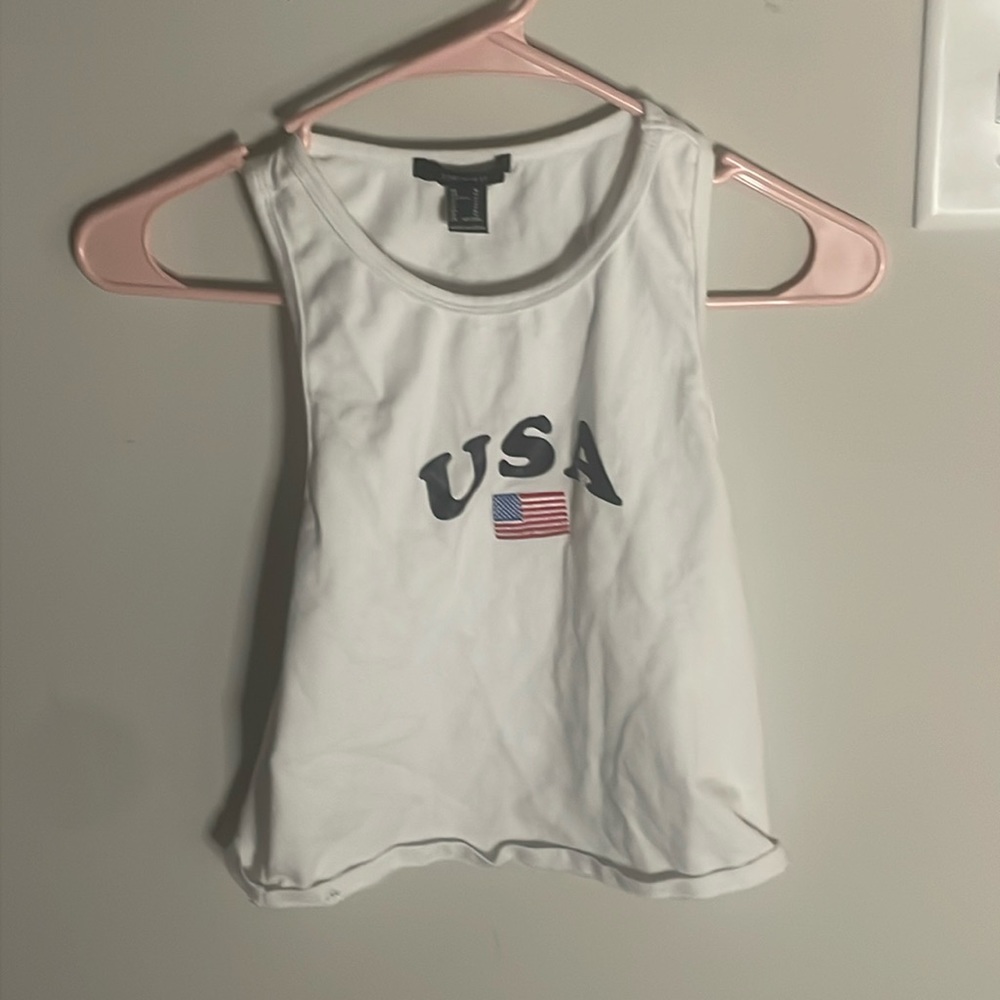 White forever 21 tank top cropped